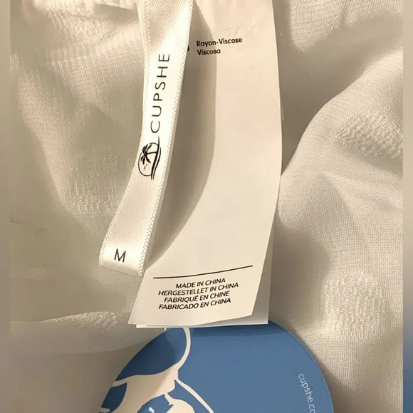 CUPSHE Swiss Dot‎ Coverup in White - Picture 4 of 6